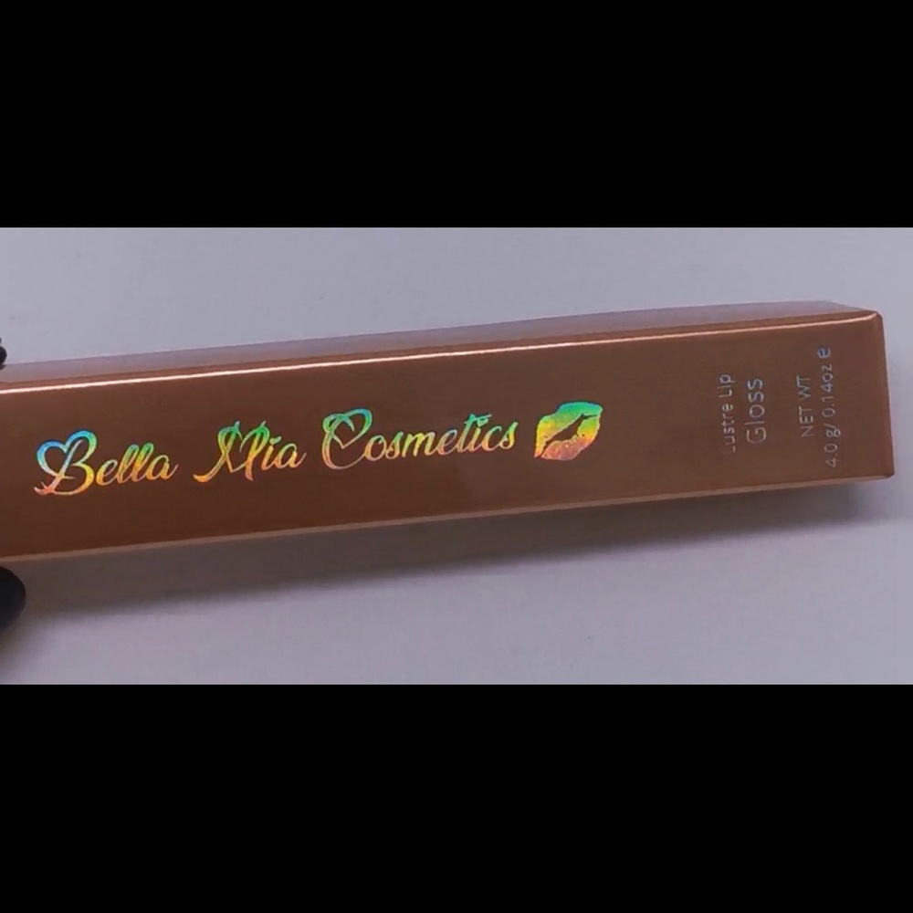 Luxurious Liquid Clear Lip Gloss ππππ - Picture 4 of 4